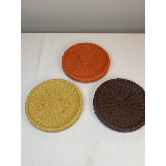 11 Woven Plastic Paper Plate Holders Picnic Harvest Colors Brown Orange Brown - Picture 1 of 9
